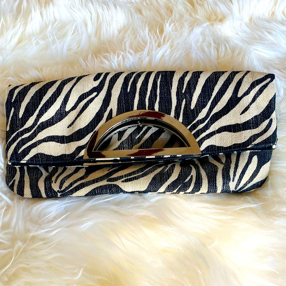 Cute clutch